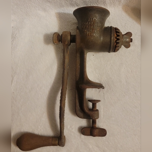 Vintage 1899 LF&C No.2 Universal Food Chopper - Picture 2 of 6